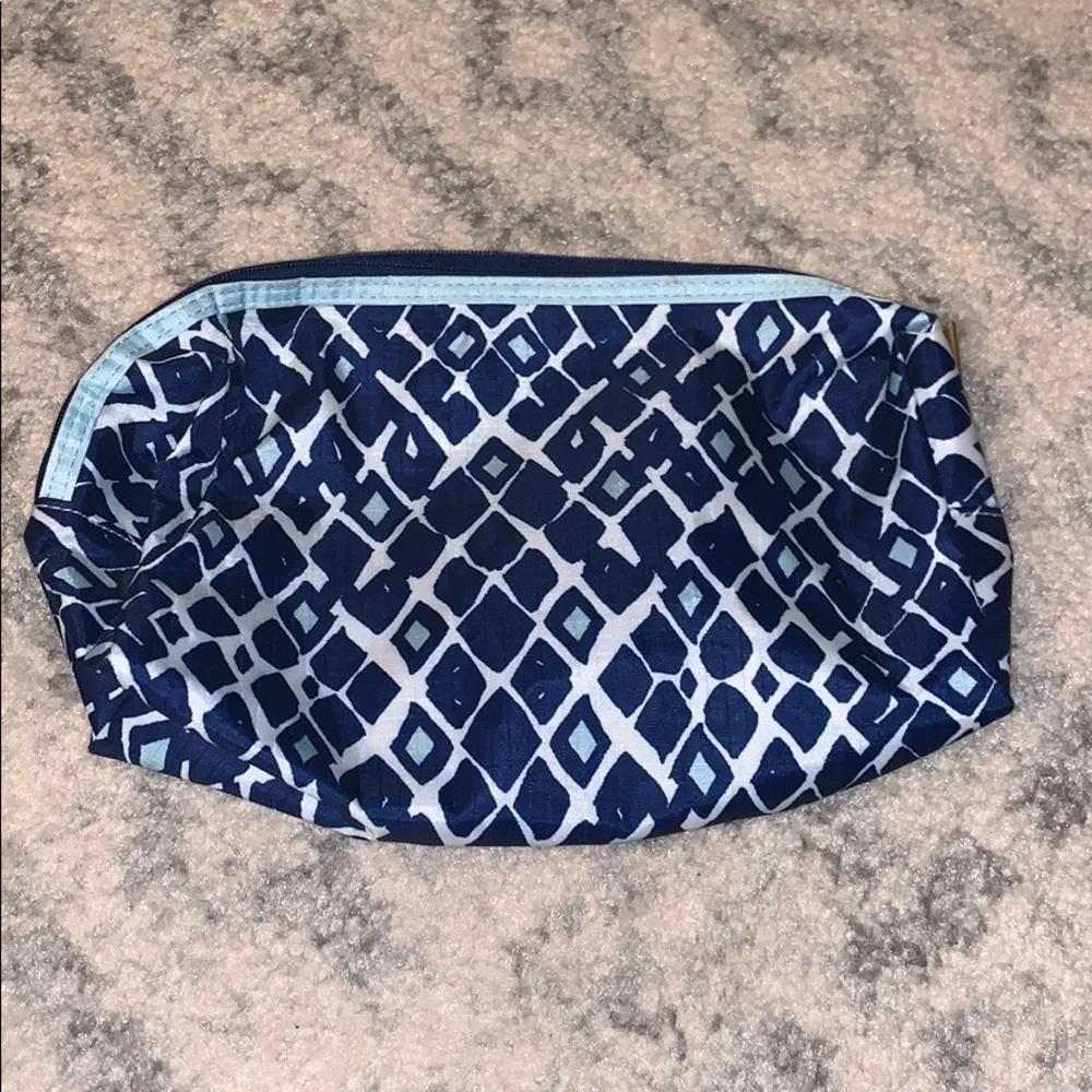 Estée Lauder Cosmetic Bag